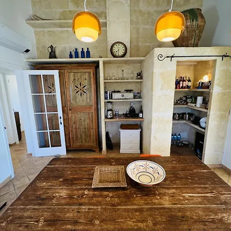 Casa Sabarraca * Sant Lluís